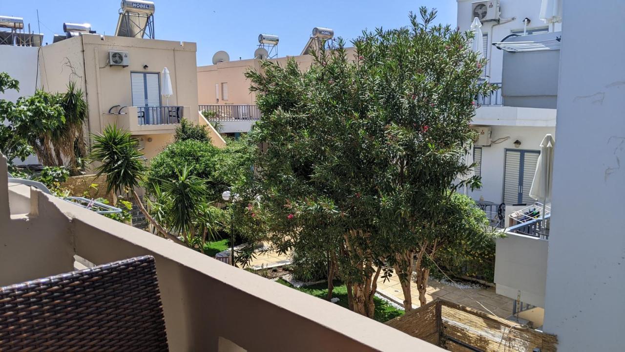 Pension Irene Sougia Extérieur photo