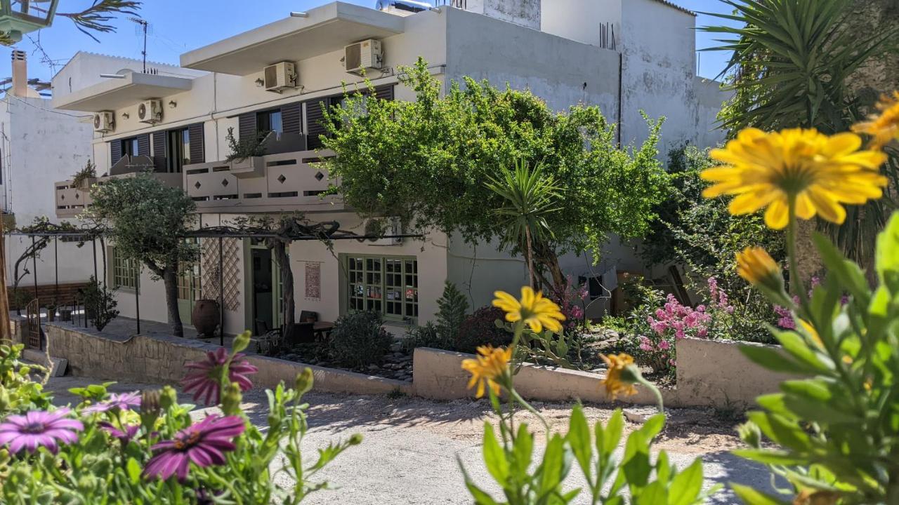 Pension Irene Sougia Extérieur photo